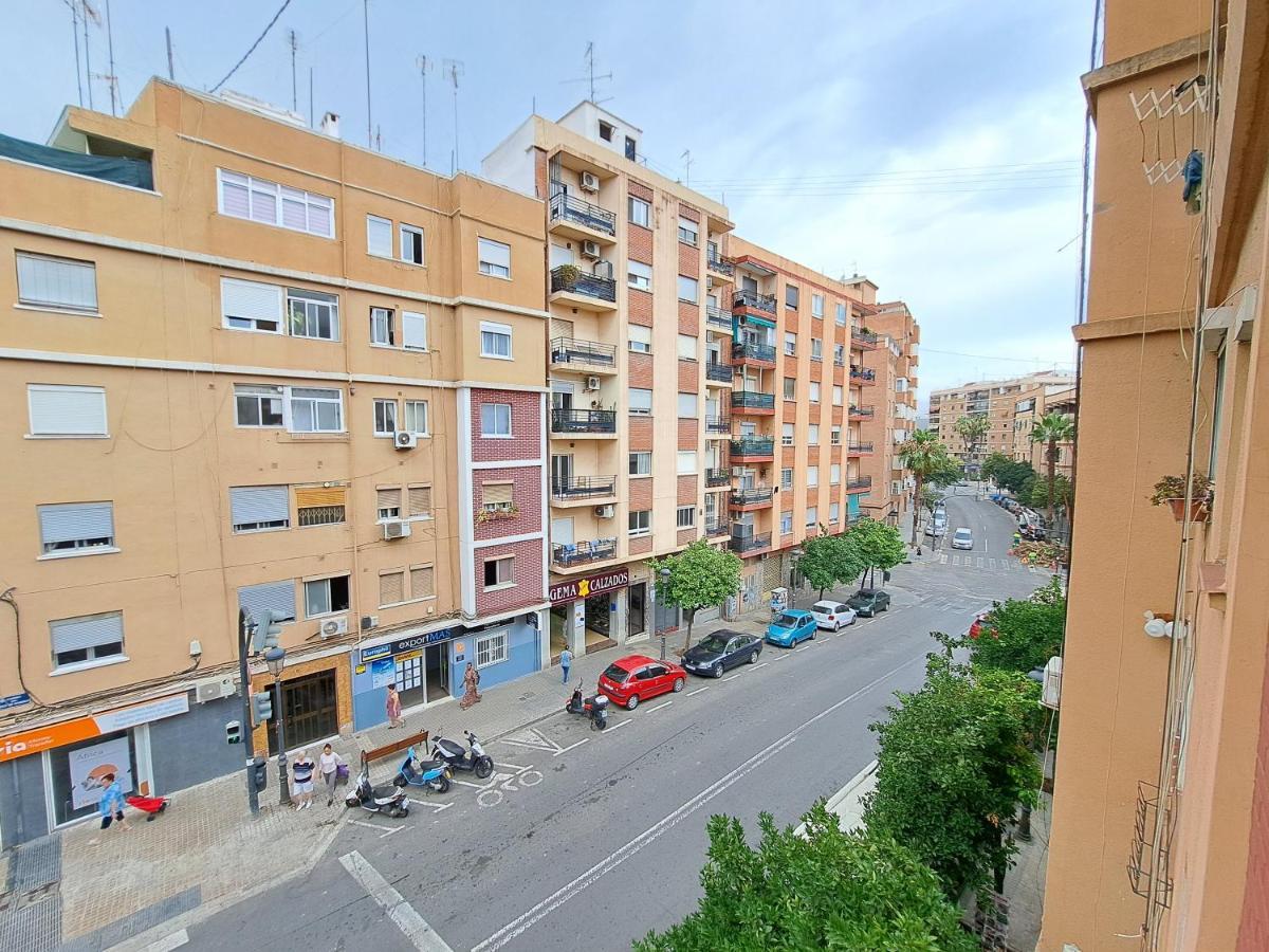 Apartamento Acogedor Con Wifi Valencia Exterior foto